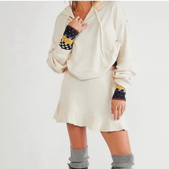 𝅺Free People Beach, two piece, cream social set - Picture 15 of 15